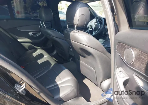 2020 Mercedes-Benz C 300 from USA, damaged, VIN W1KWF8DB1LR571229